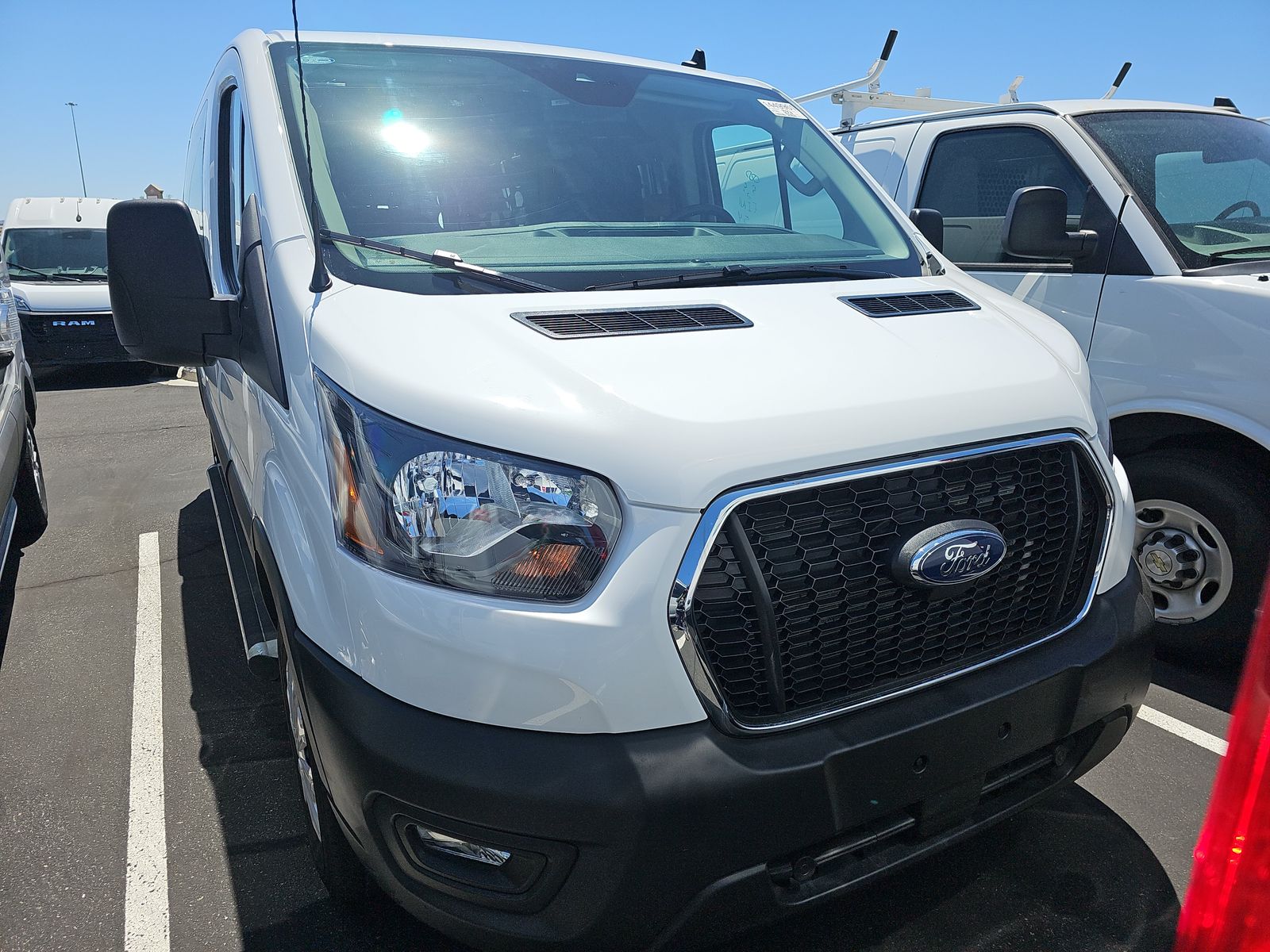 FORD TRANSIT 250 - 3