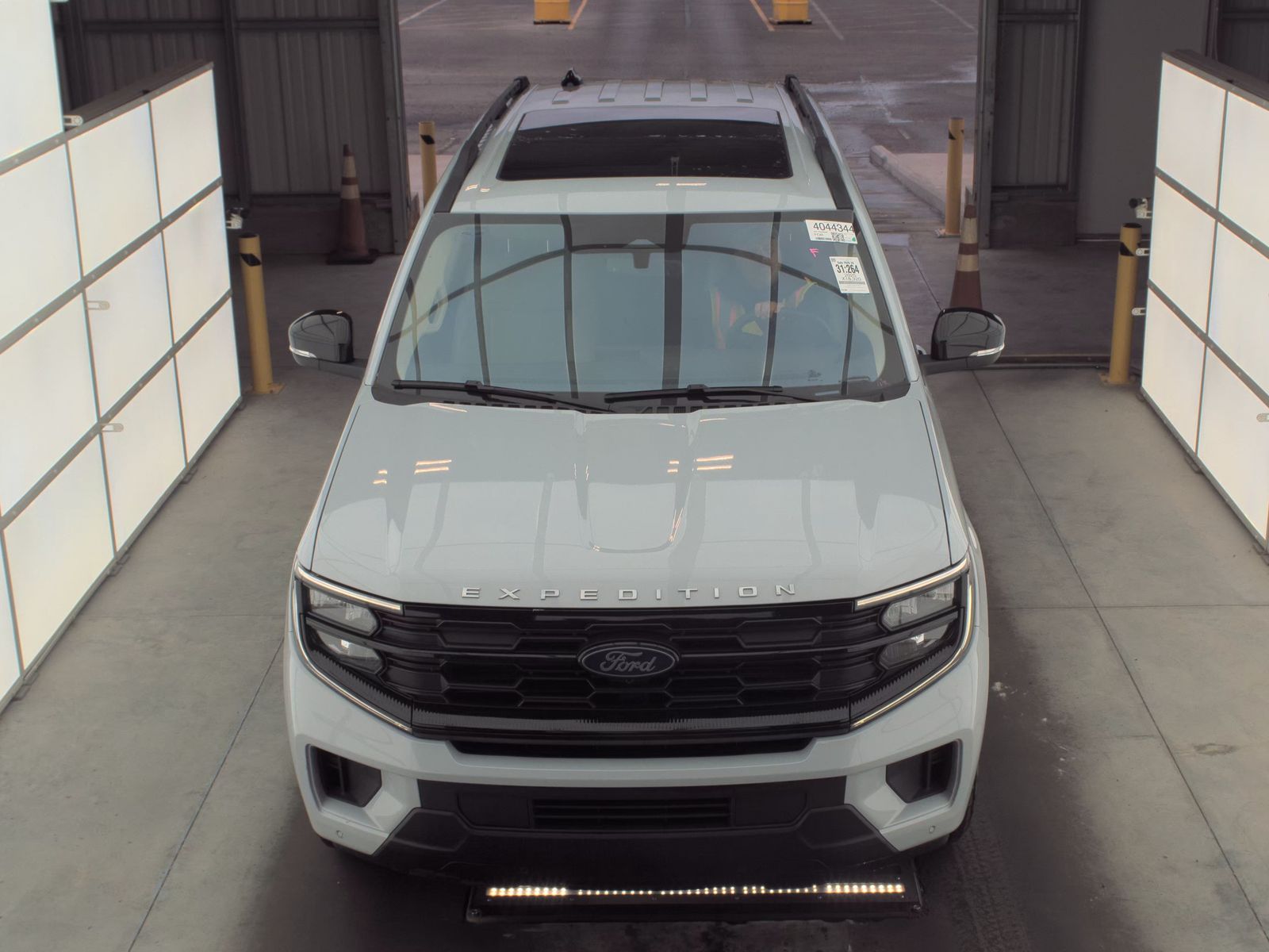 FORD EXPEDITION - 3