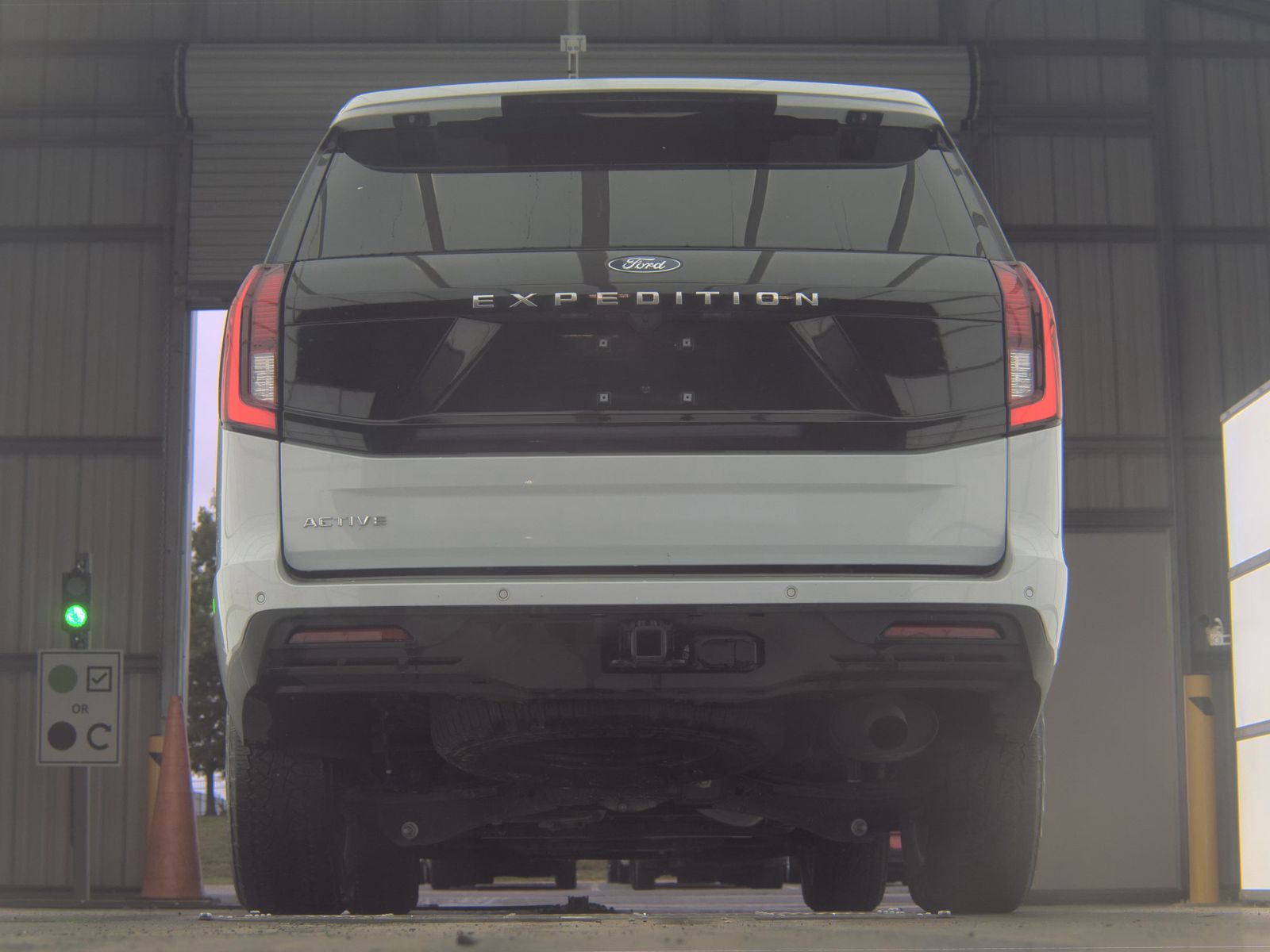 FORD EXPEDITION - 8