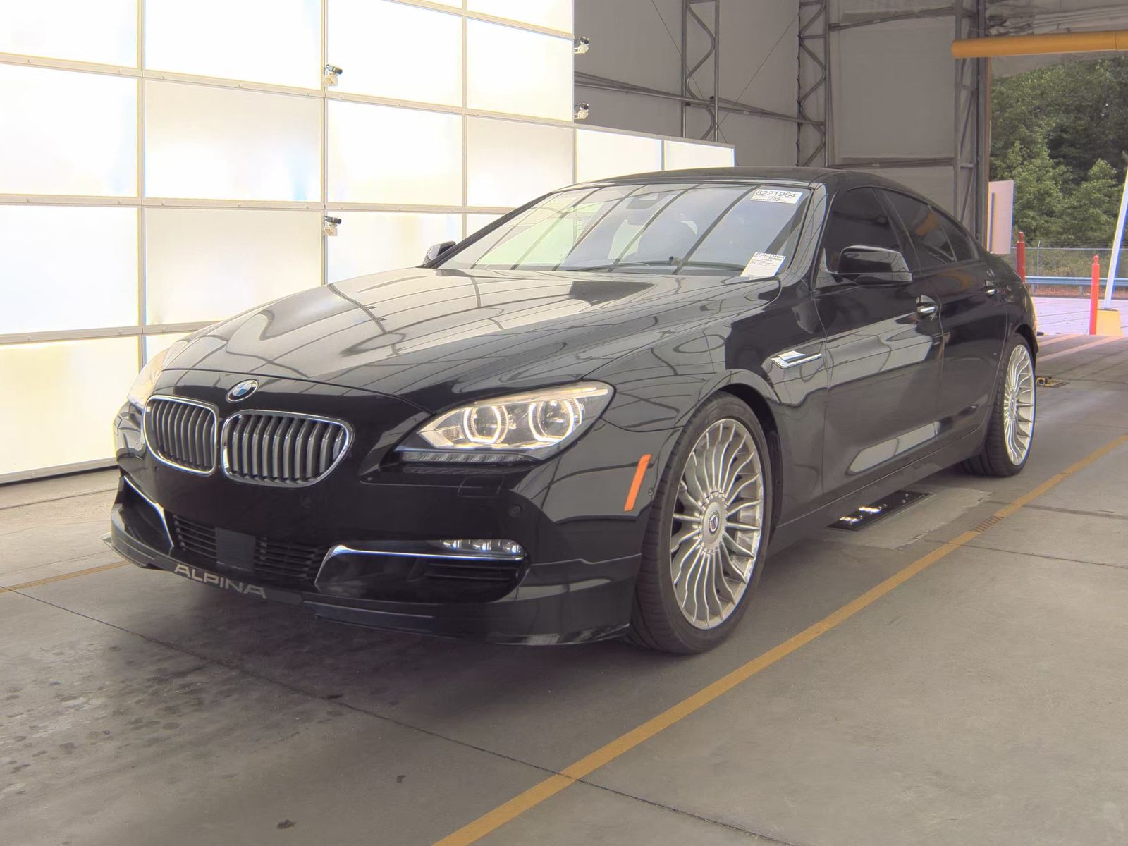 BMW 6 SERIES - 1