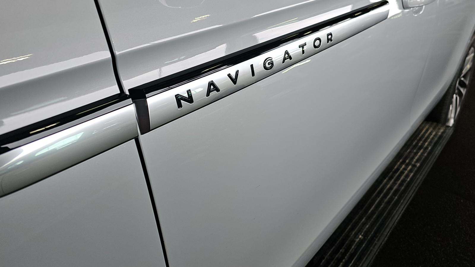 2025 Lincoln Navigator Reserve AWD