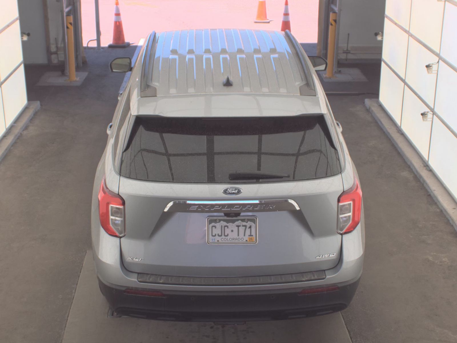 FORD EXPLORER - 7