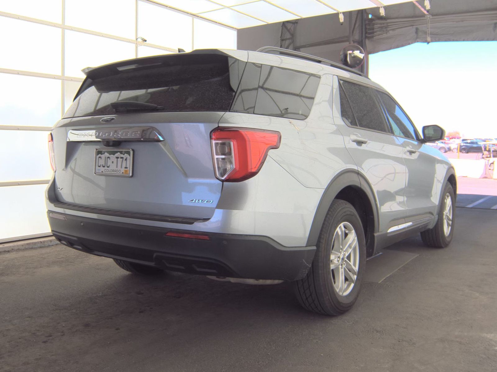 FORD EXPLORER - 6