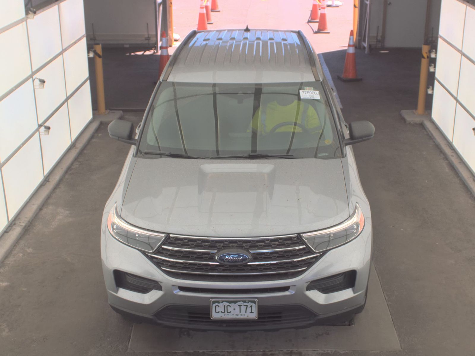 FORD EXPLORER - 3