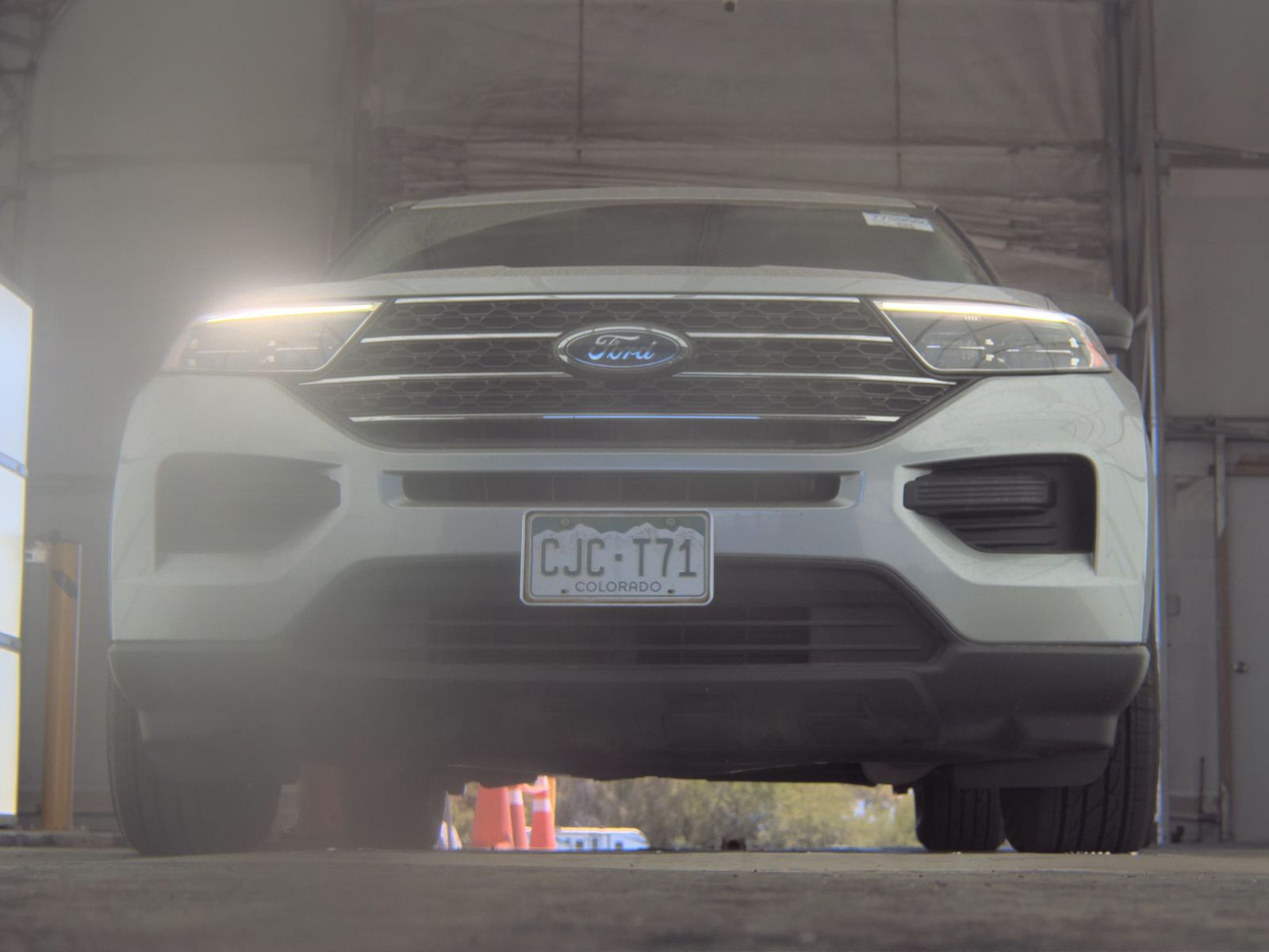 FORD EXPLORER - 4