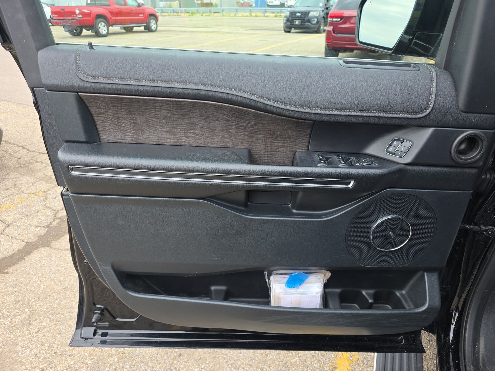 FORD EXPEDITION - 10