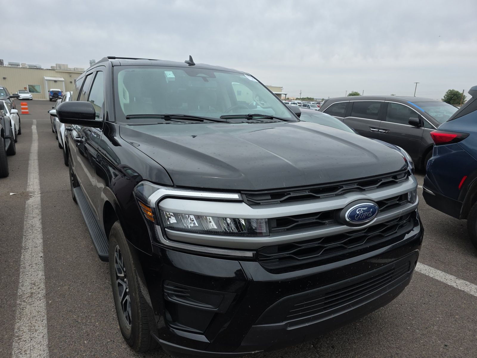 FORD EXPEDITION MAX - 4