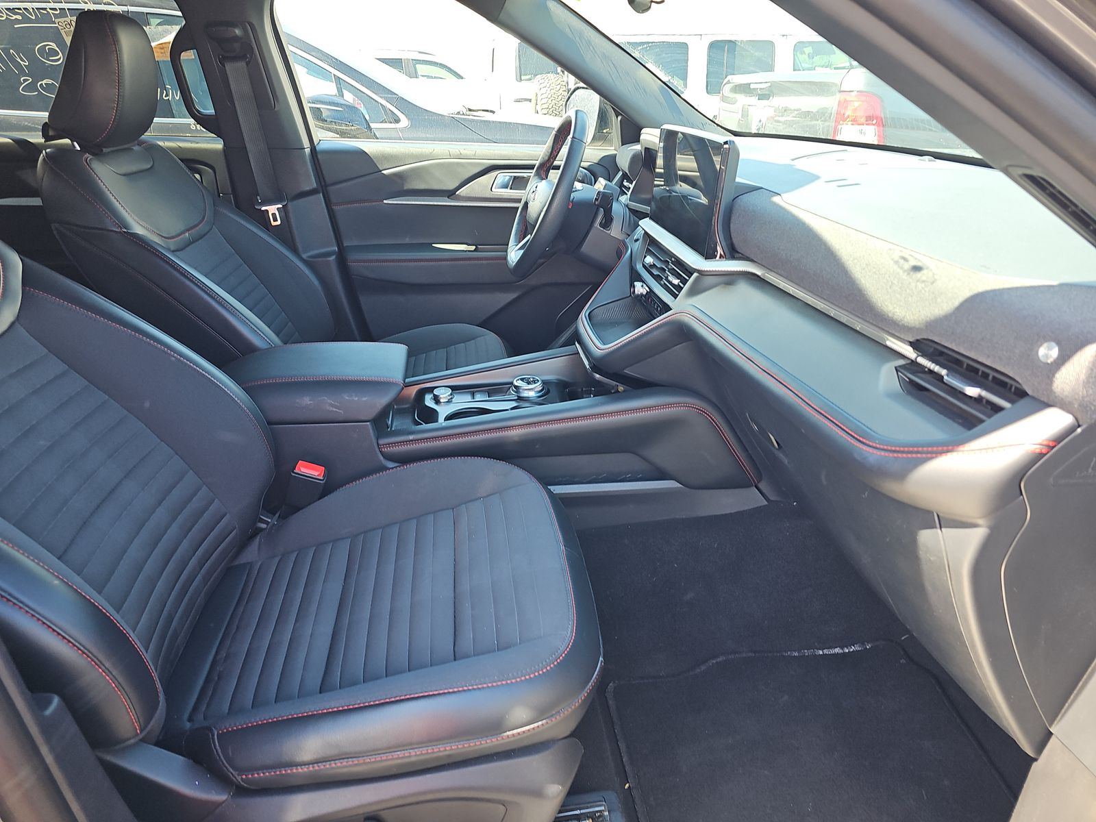 FORD EXPLORER - 9