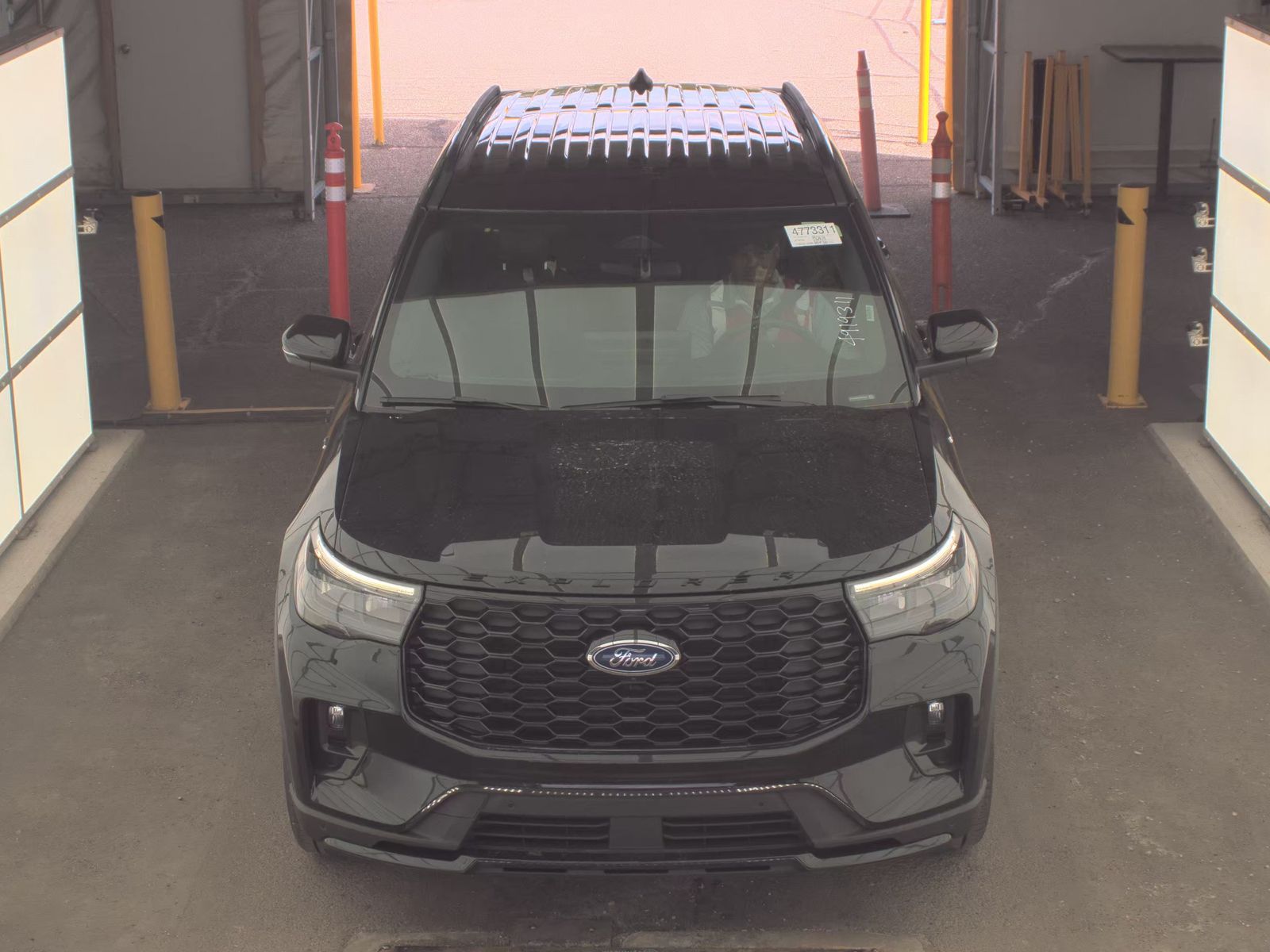 FORD EXPLORER - 3