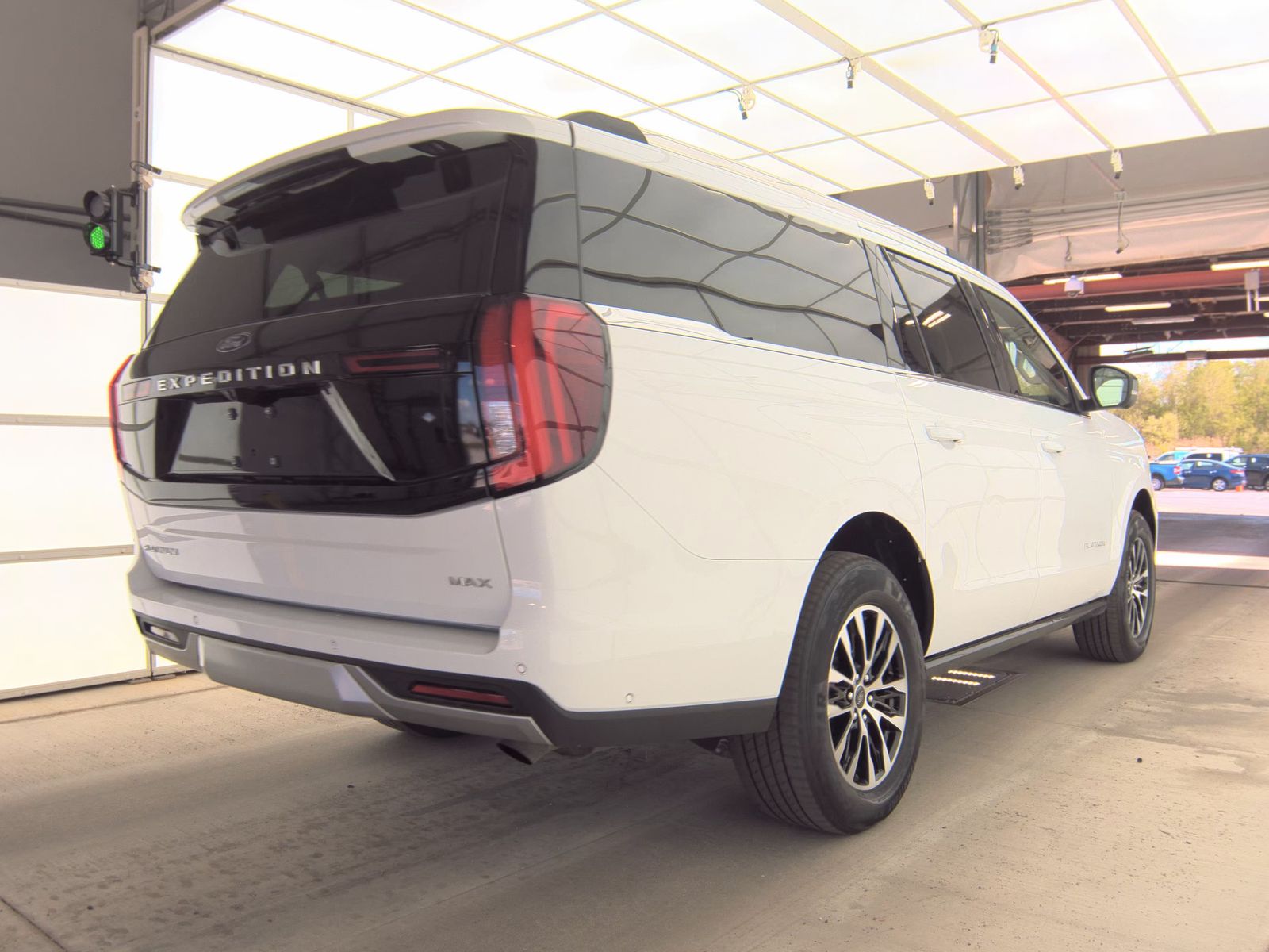 FORD EXPEDITION MAX - 5