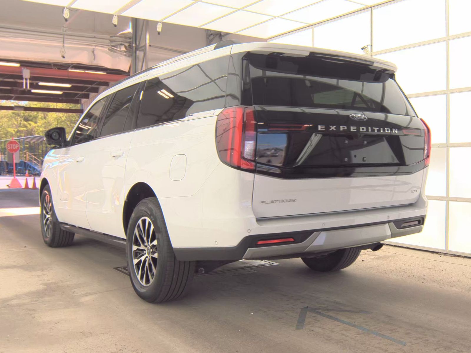 FORD EXPEDITION MAX - 7