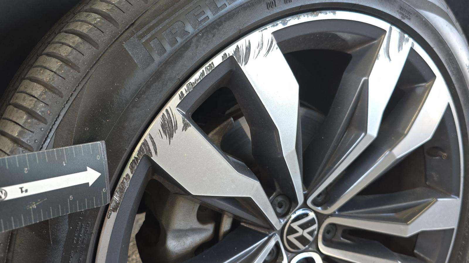 2021 Volkswagen Atlas 3.6L SEL Premium R-Line AWD