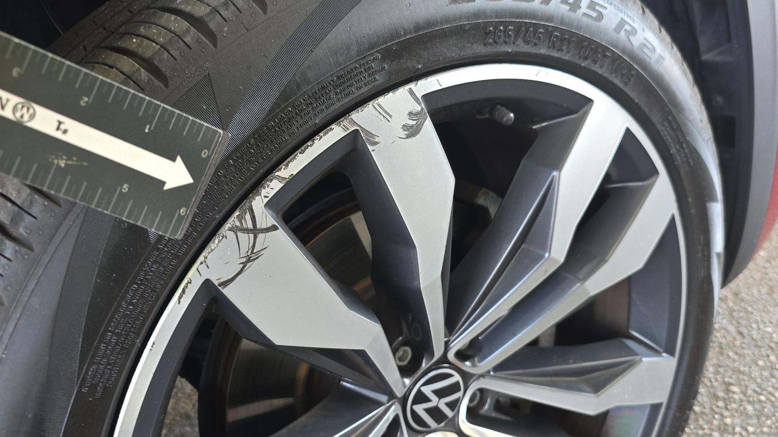 2021 Volkswagen Atlas 3.6L SEL Premium R-Line AWD