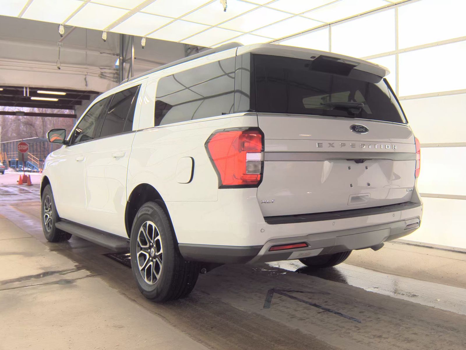 FORD EXPEDITION MAX - 7
