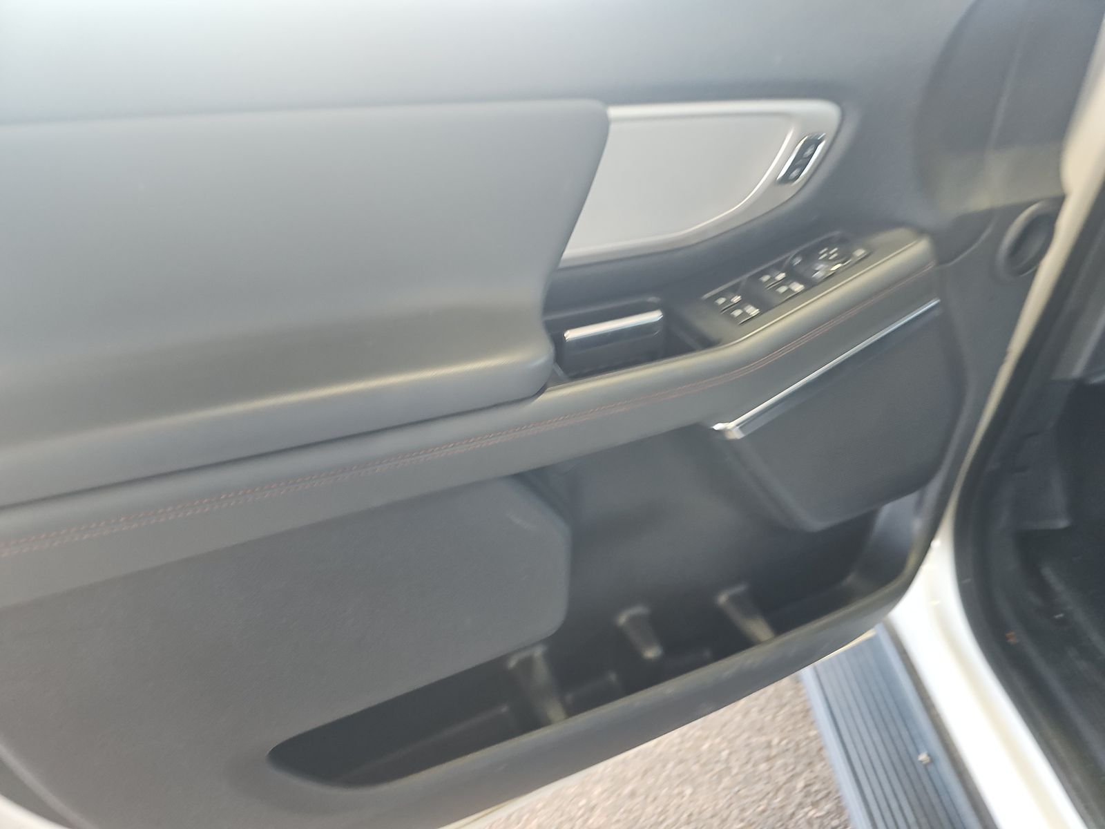 FORD EXPEDITION - 10