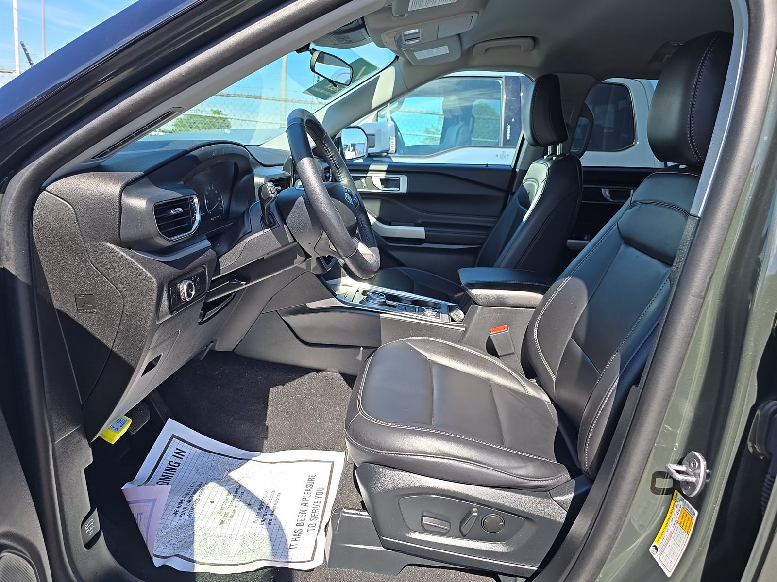 FORD EXPLORER - 8