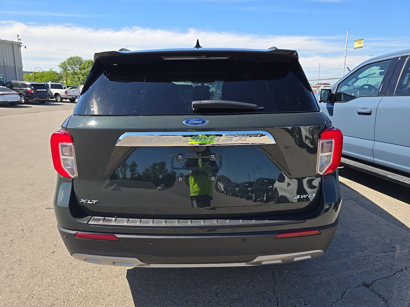 FORD EXPLORER - 6