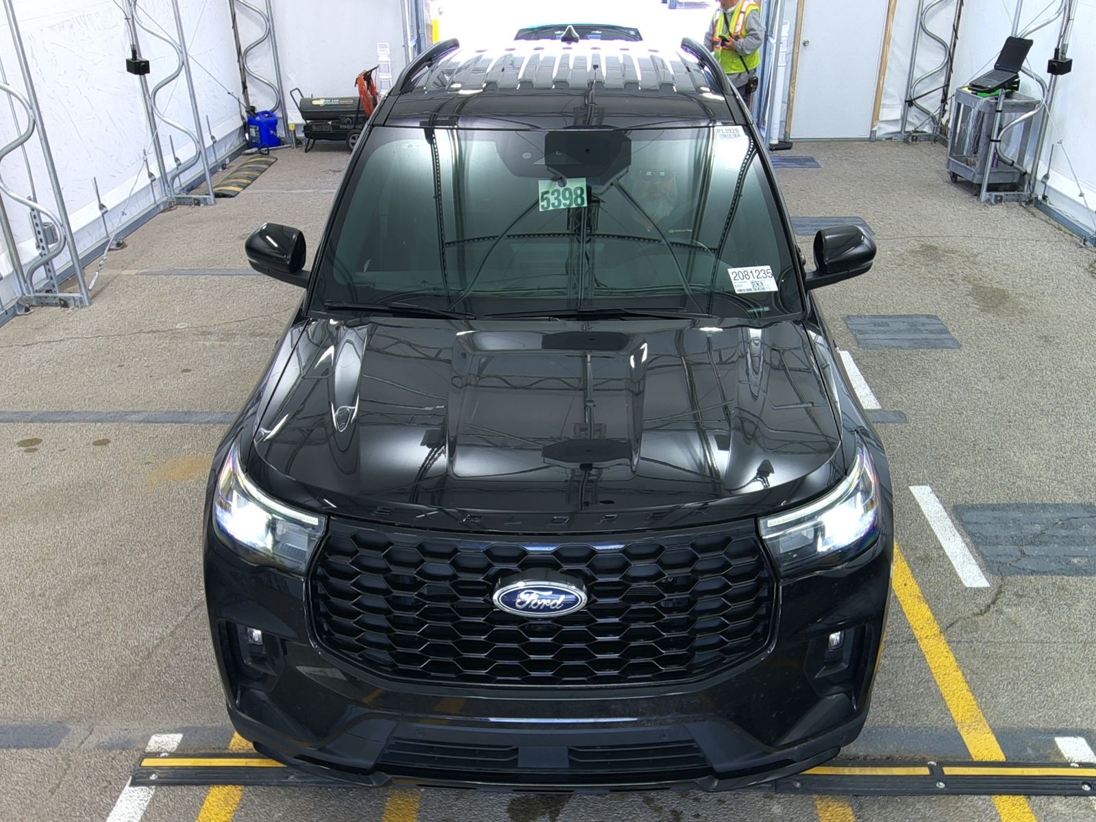 FORD EXPLORER - 3