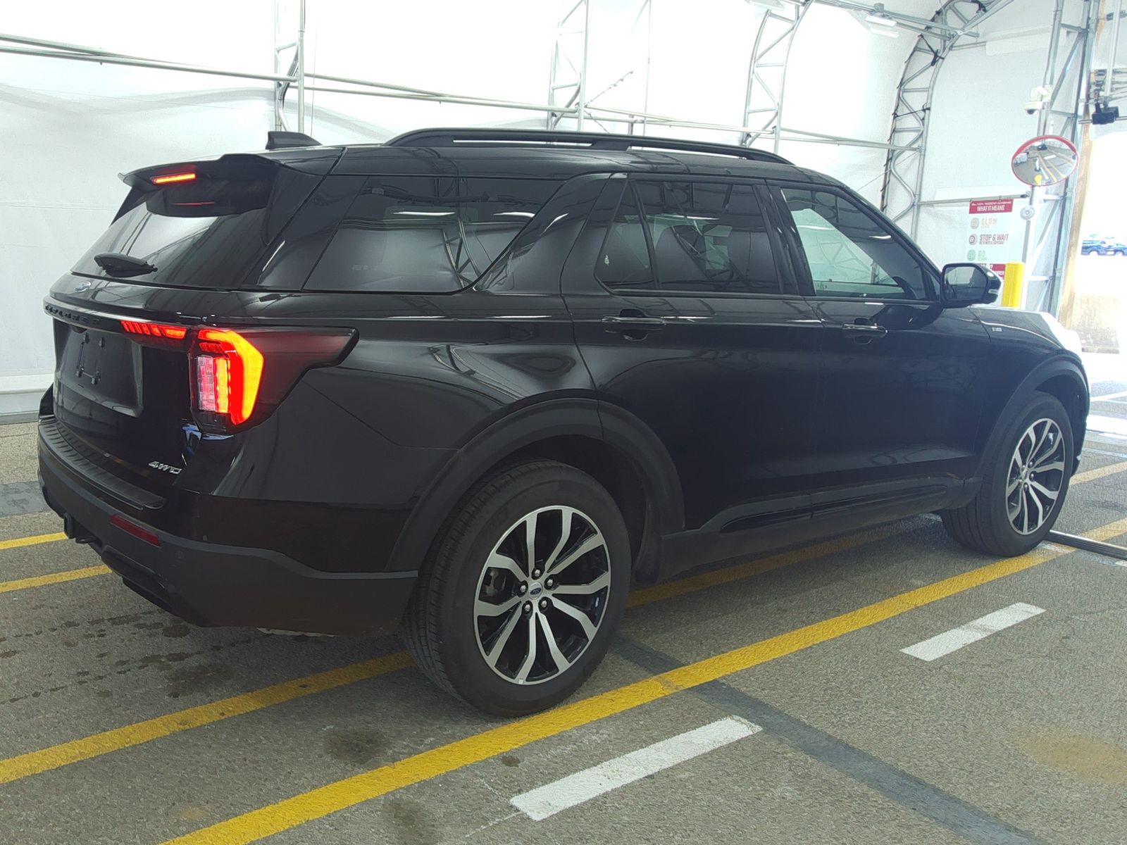 FORD EXPLORER - 5