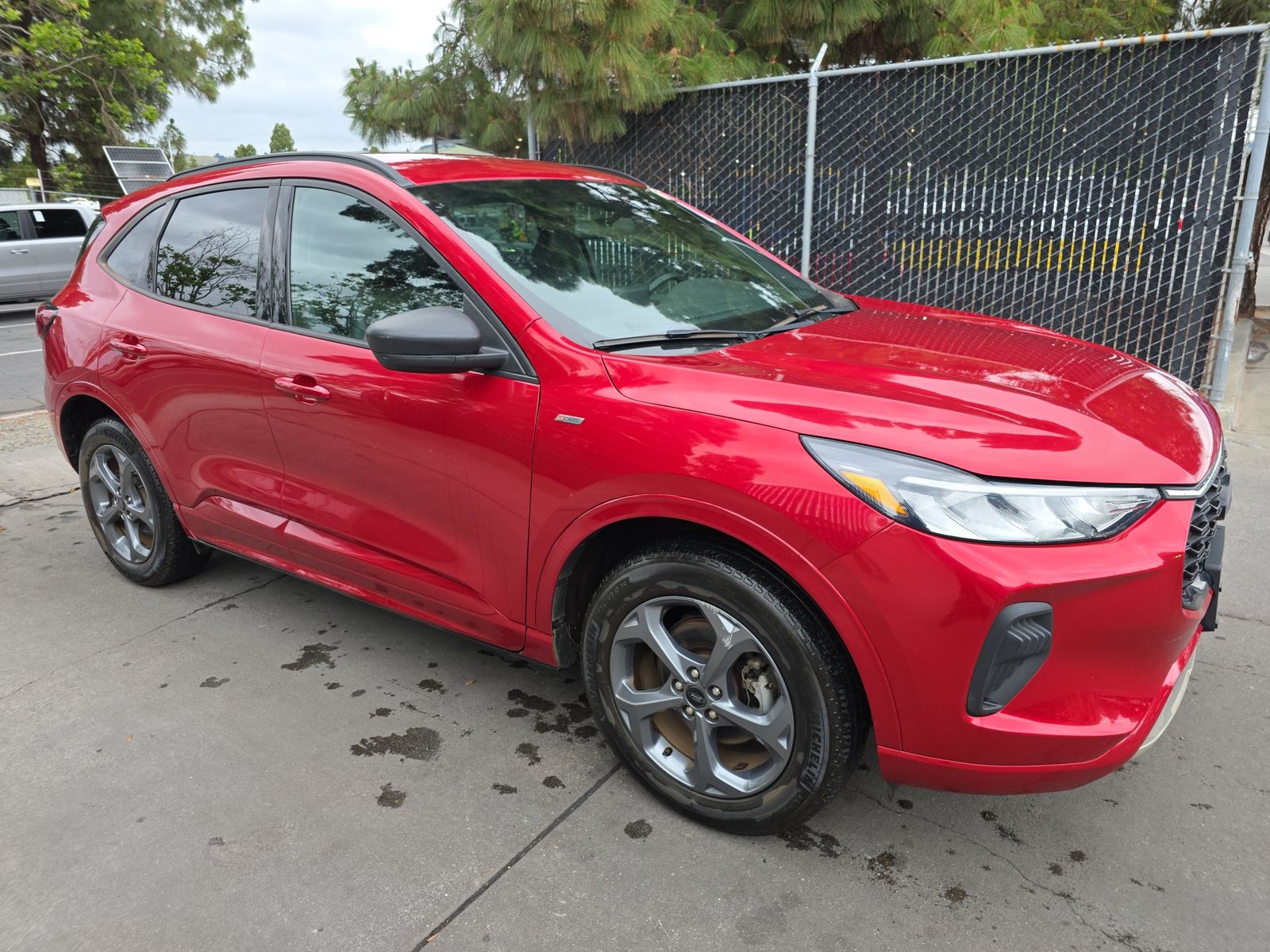 FORD ESCAPE - 4