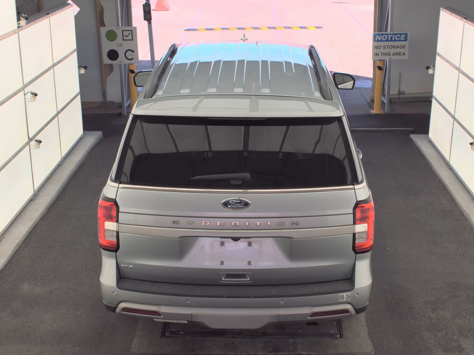 FORD EXPEDITION - 6