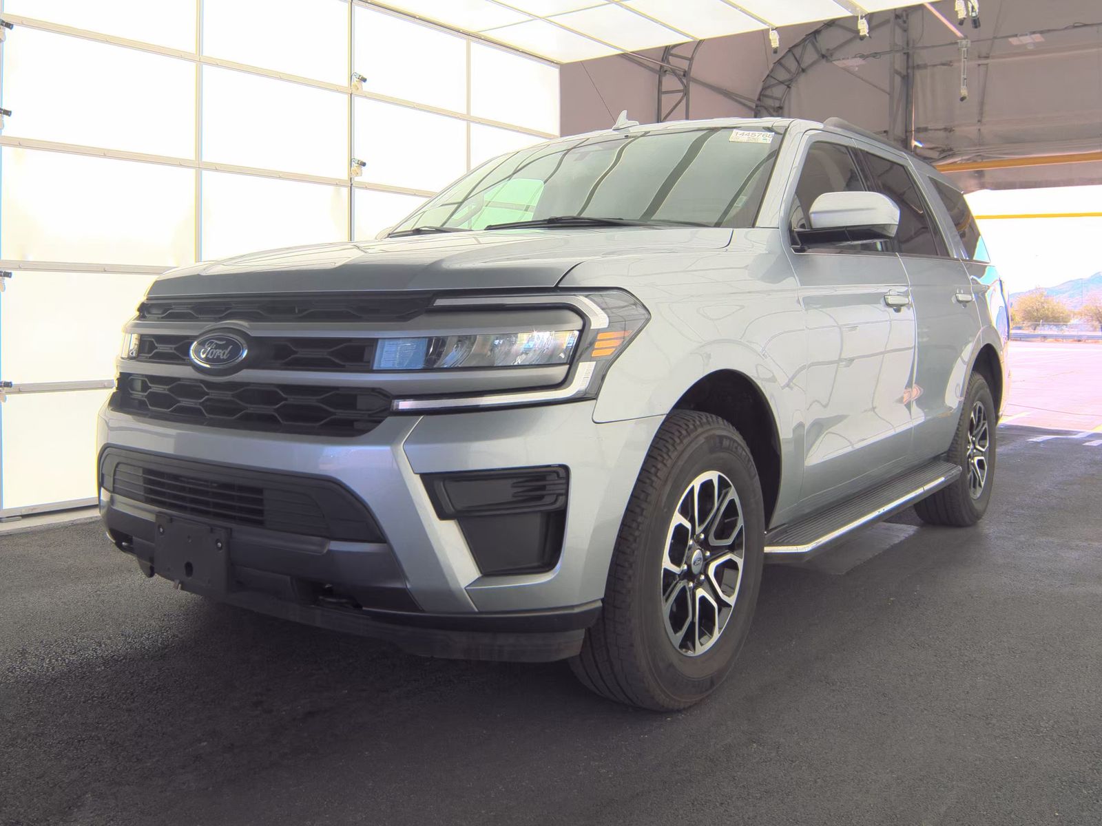 FORD EXPEDITION - 1