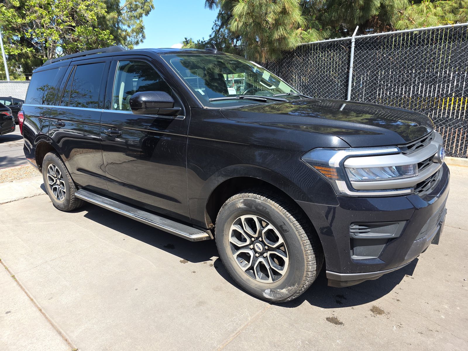 FORD EXPEDITION - 4