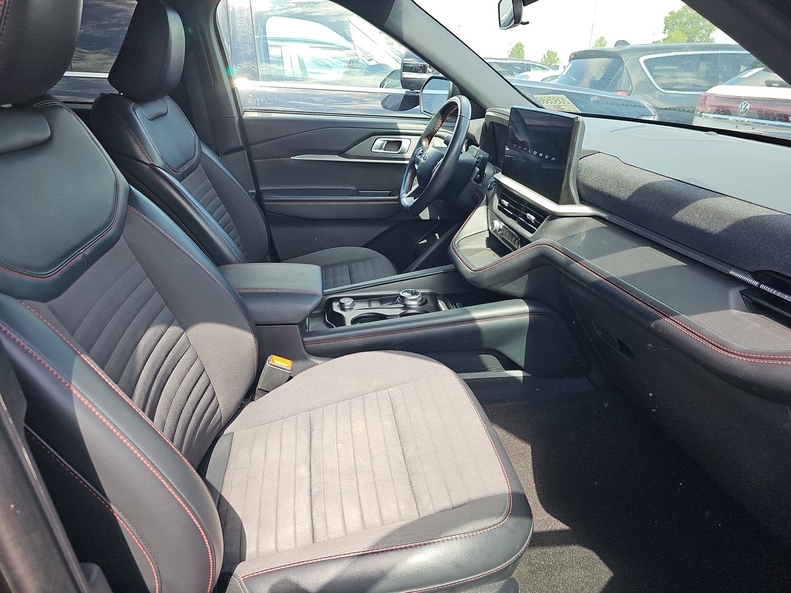 FORD EXPLORER - 9
