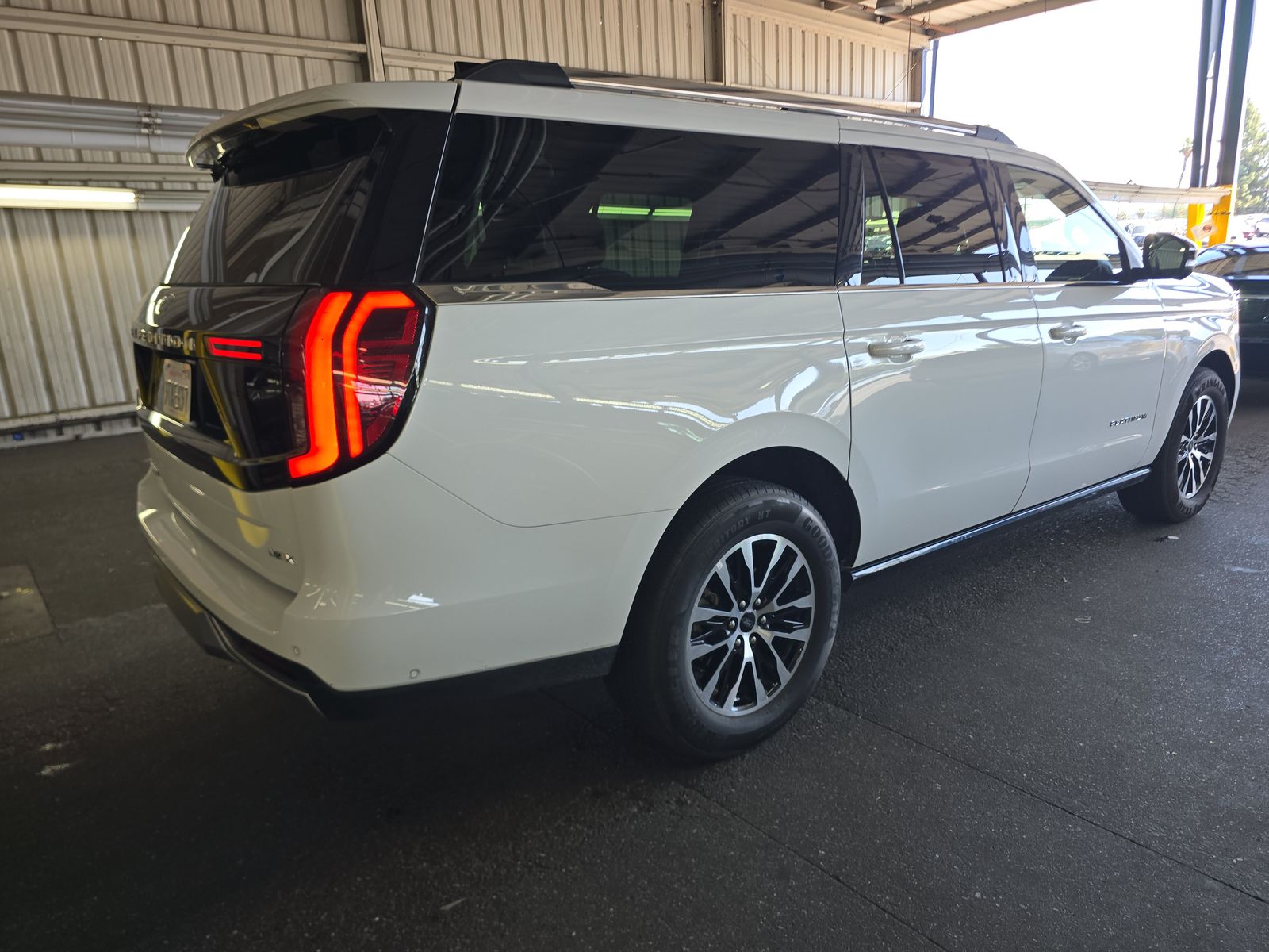 FORD EXPEDITION MAX - 5