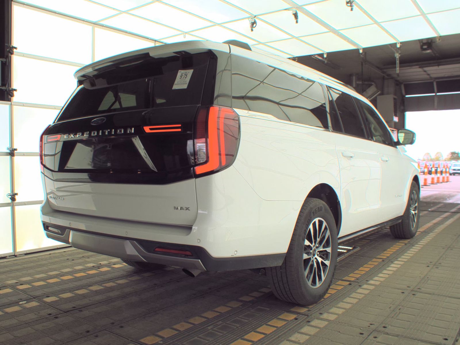 FORD EXPEDITION MAX - 5