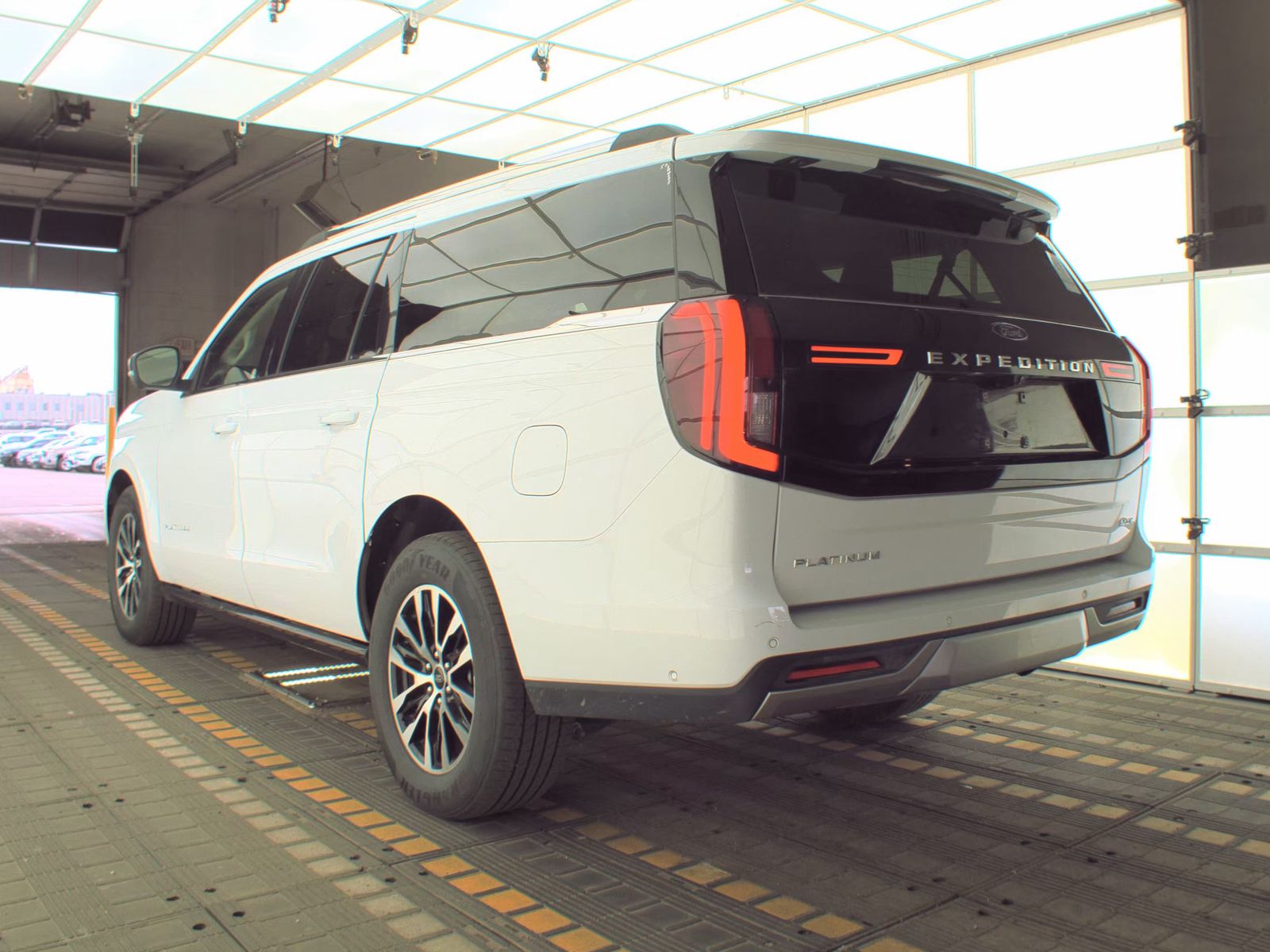FORD EXPEDITION MAX - 7