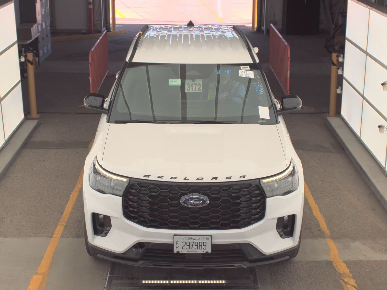 FORD EXPLORER - 3