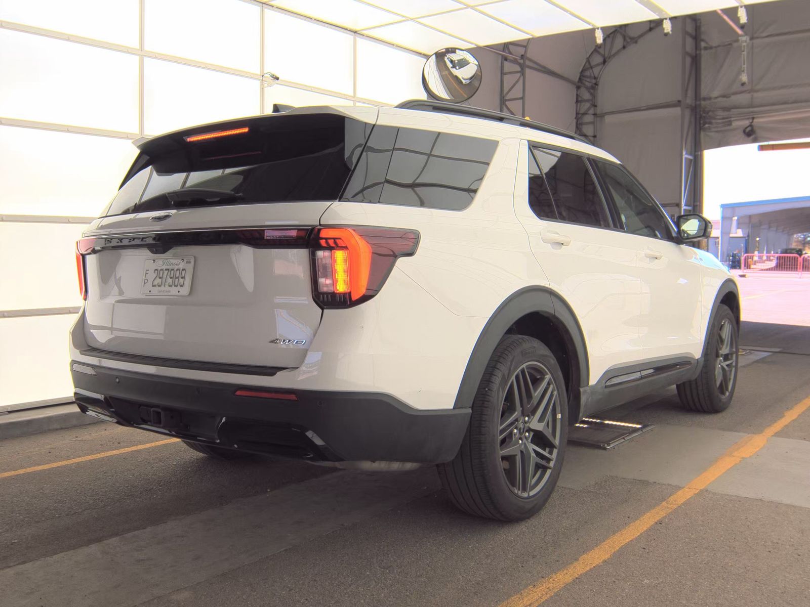 FORD EXPLORER - 5