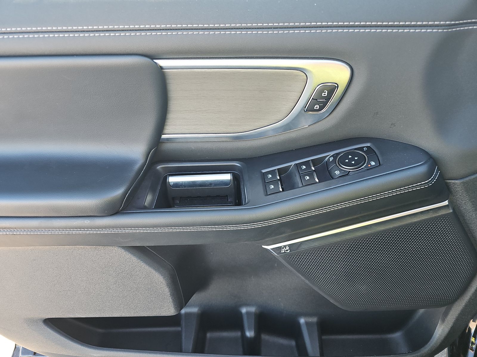 FORD EXPEDITION MAX - 10