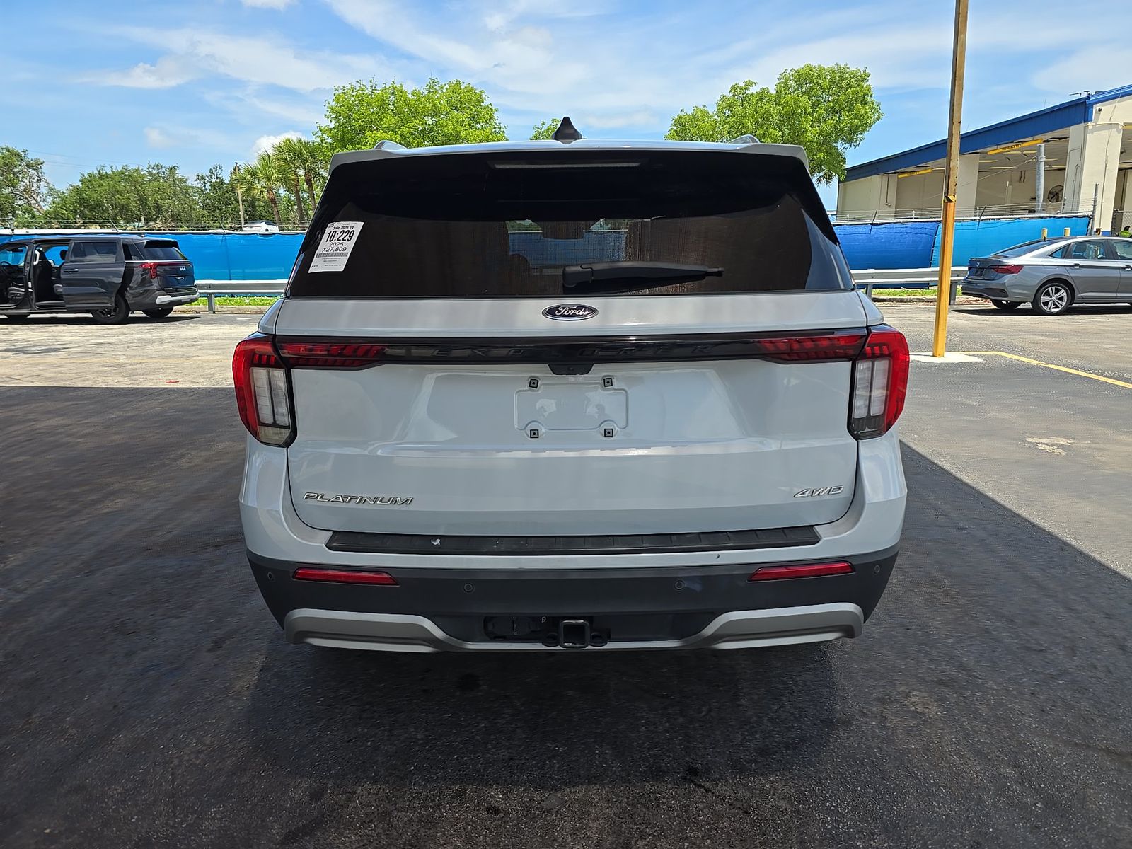FORD EXPLORER - 6