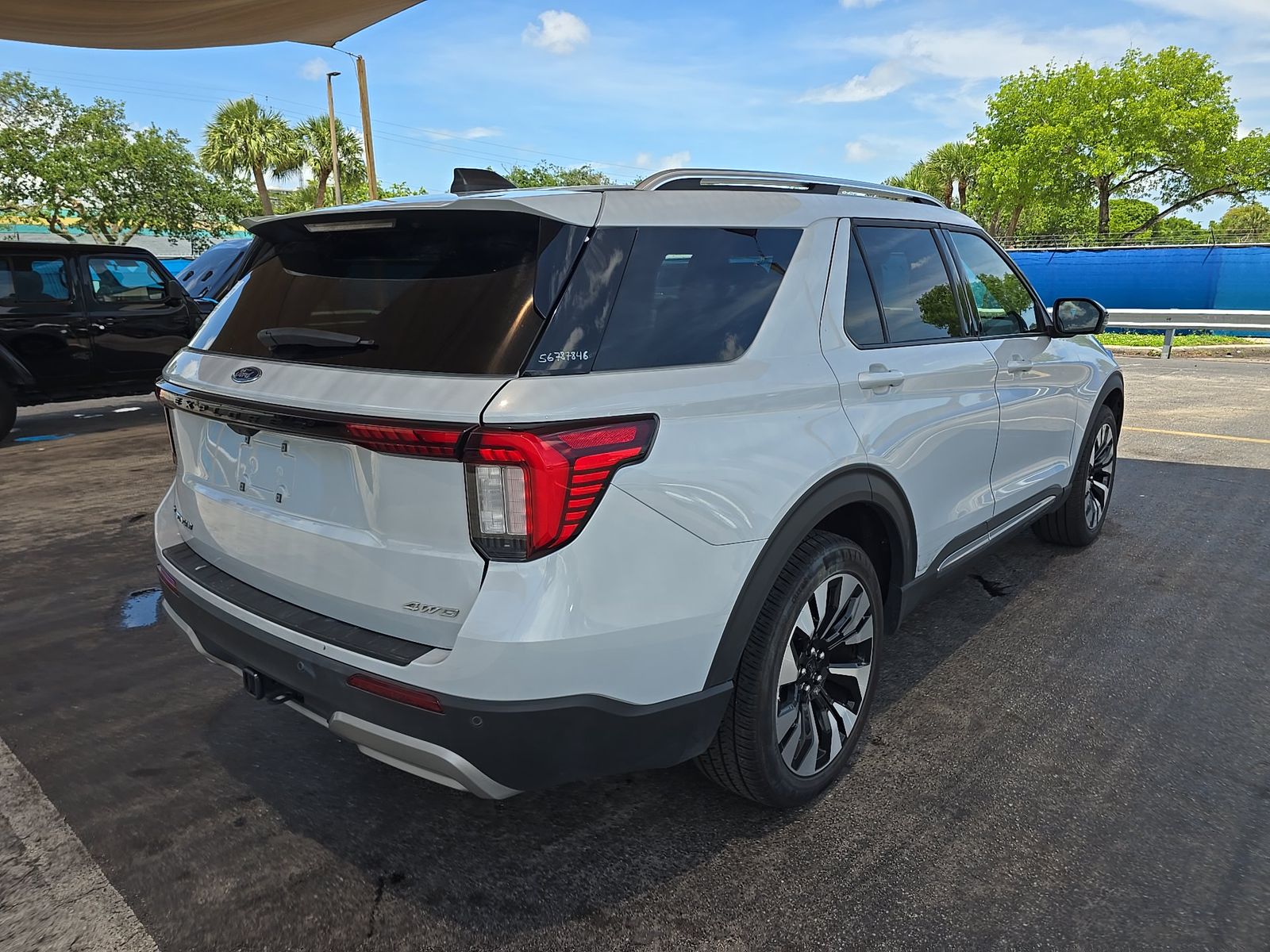 FORD EXPLORER - 5