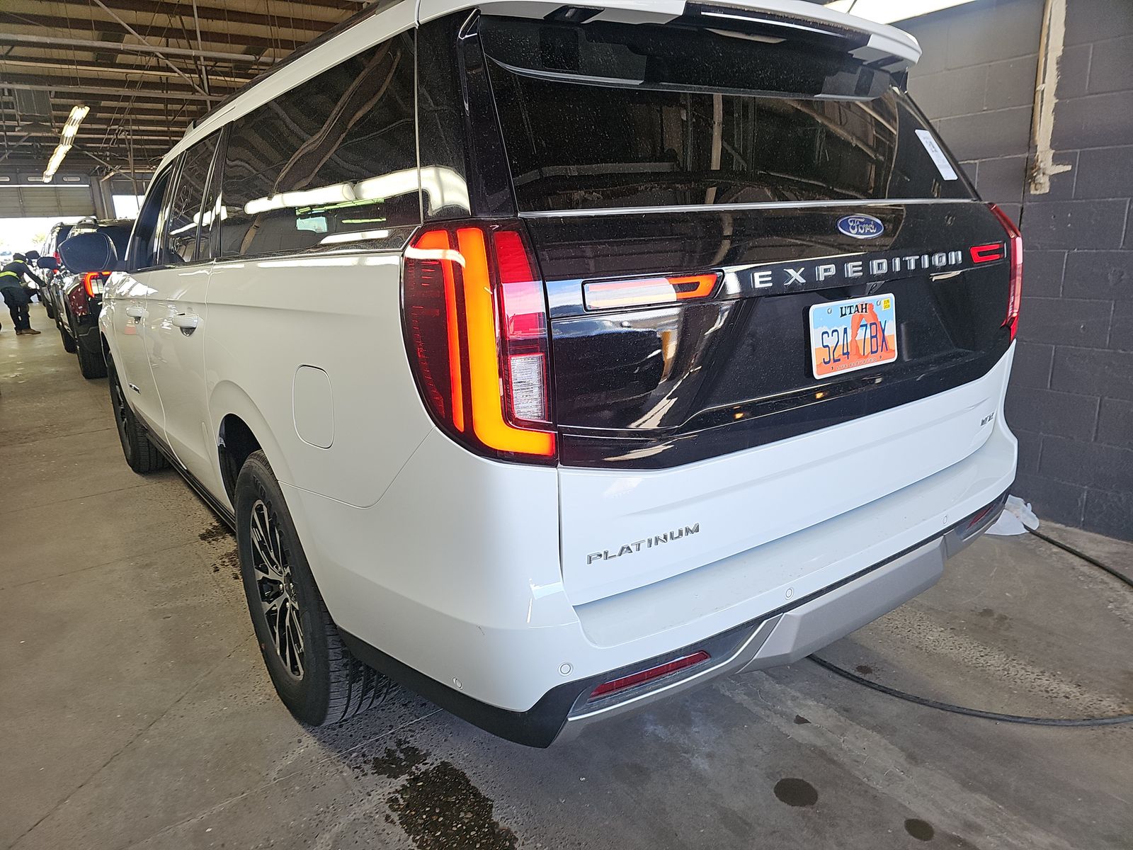 FORD EXPEDITION MAX - 7