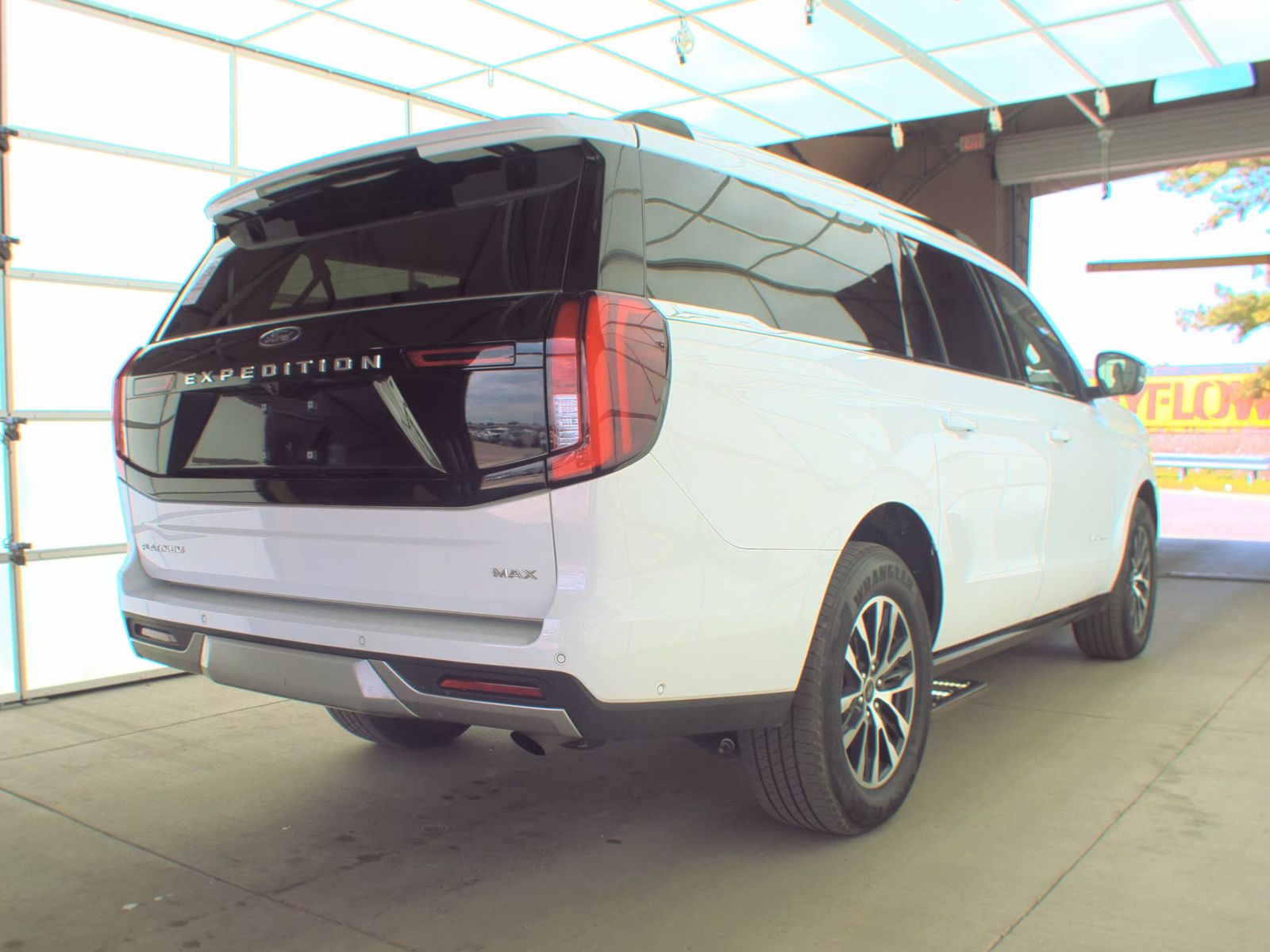 FORD EXPEDITION MAX - 5