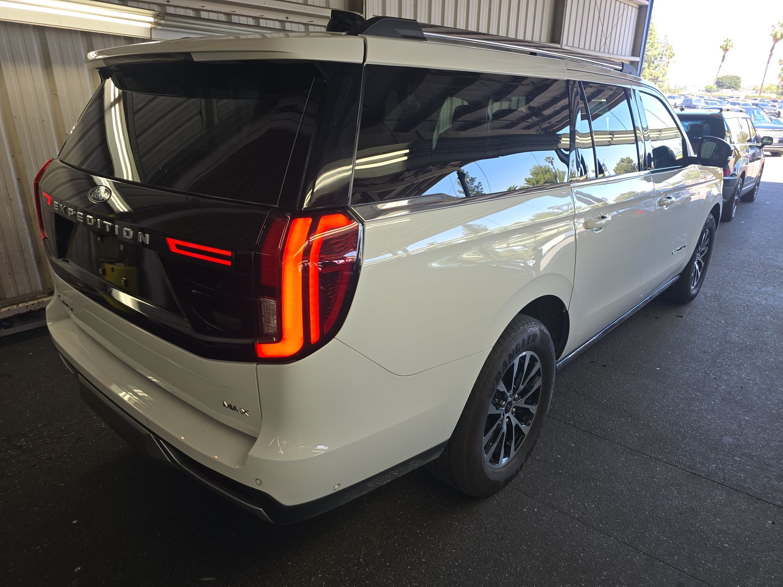 FORD EXPEDITION MAX - 5