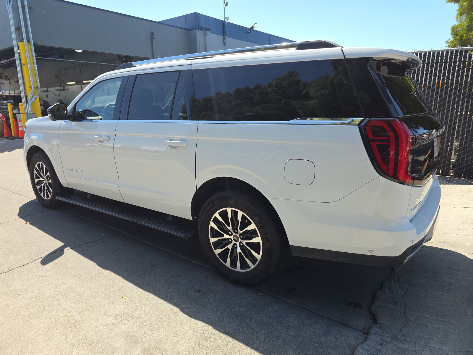 FORD EXPEDITION MAX - 7