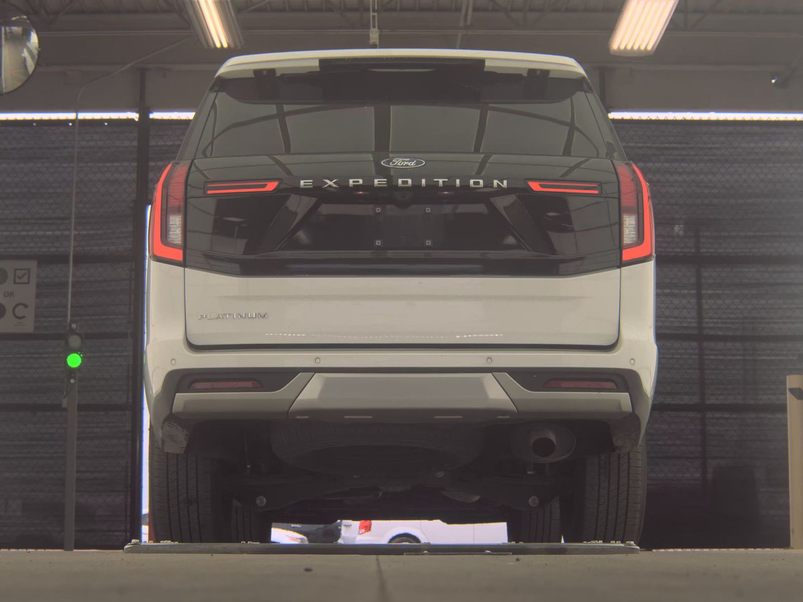 FORD EXPEDITION - 8