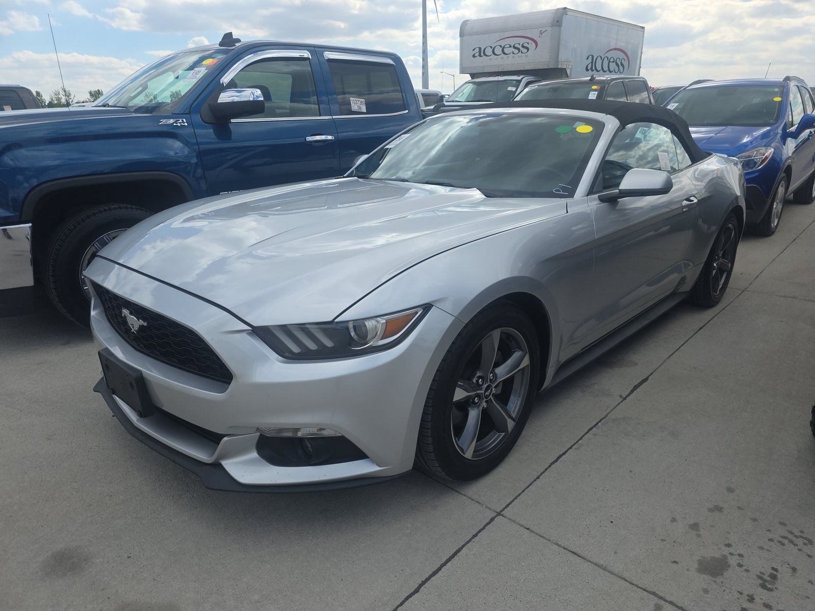 FORD MUSTANG - 1