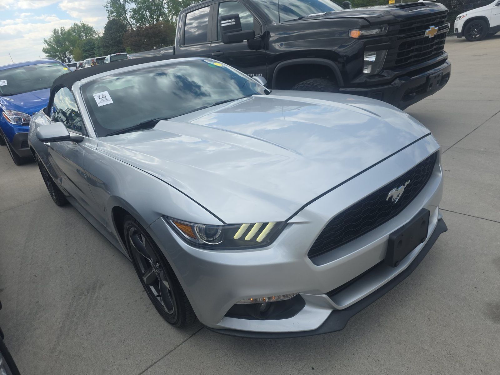 FORD MUSTANG - 4