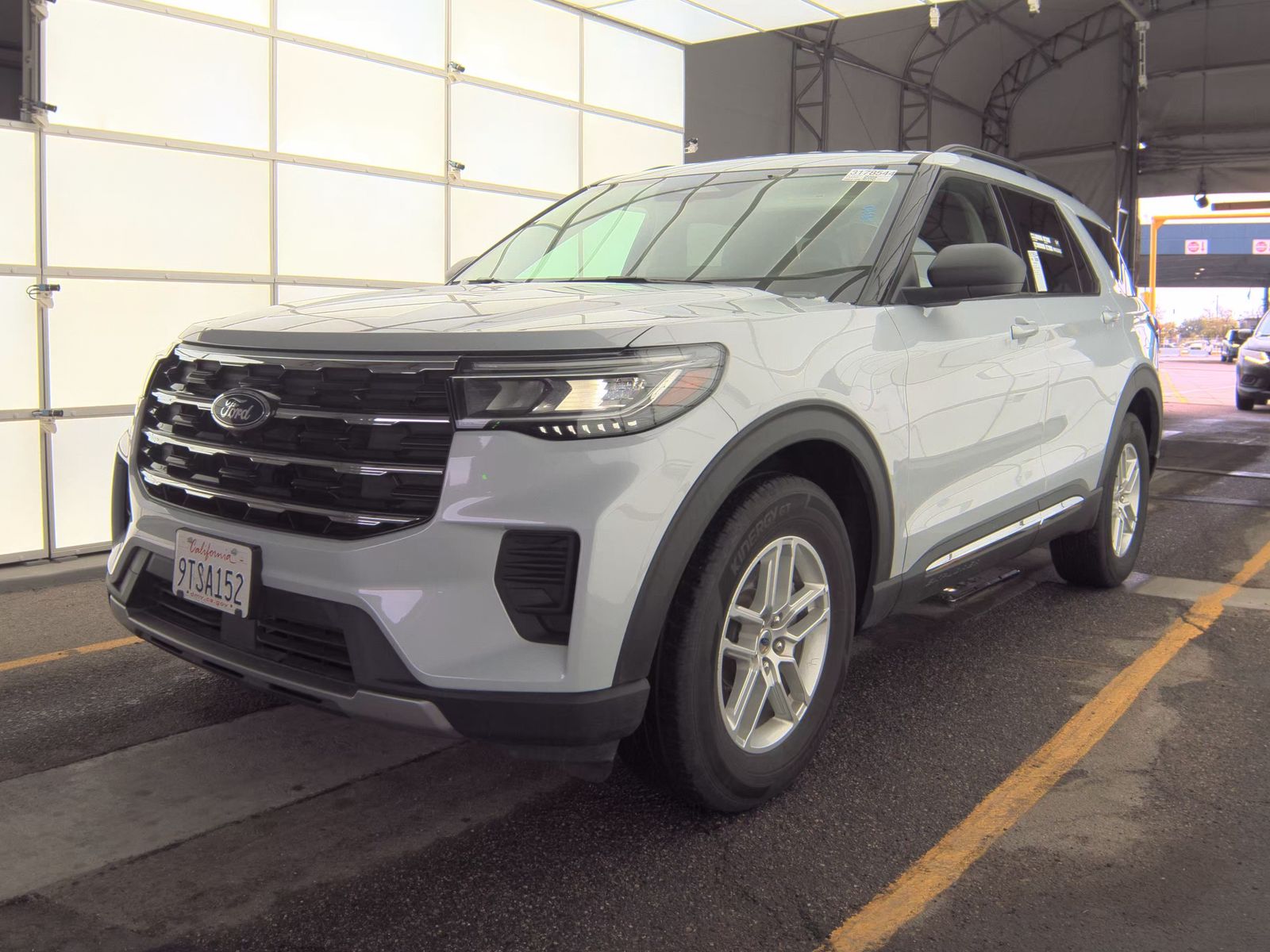 FORD EXPLORER - 1