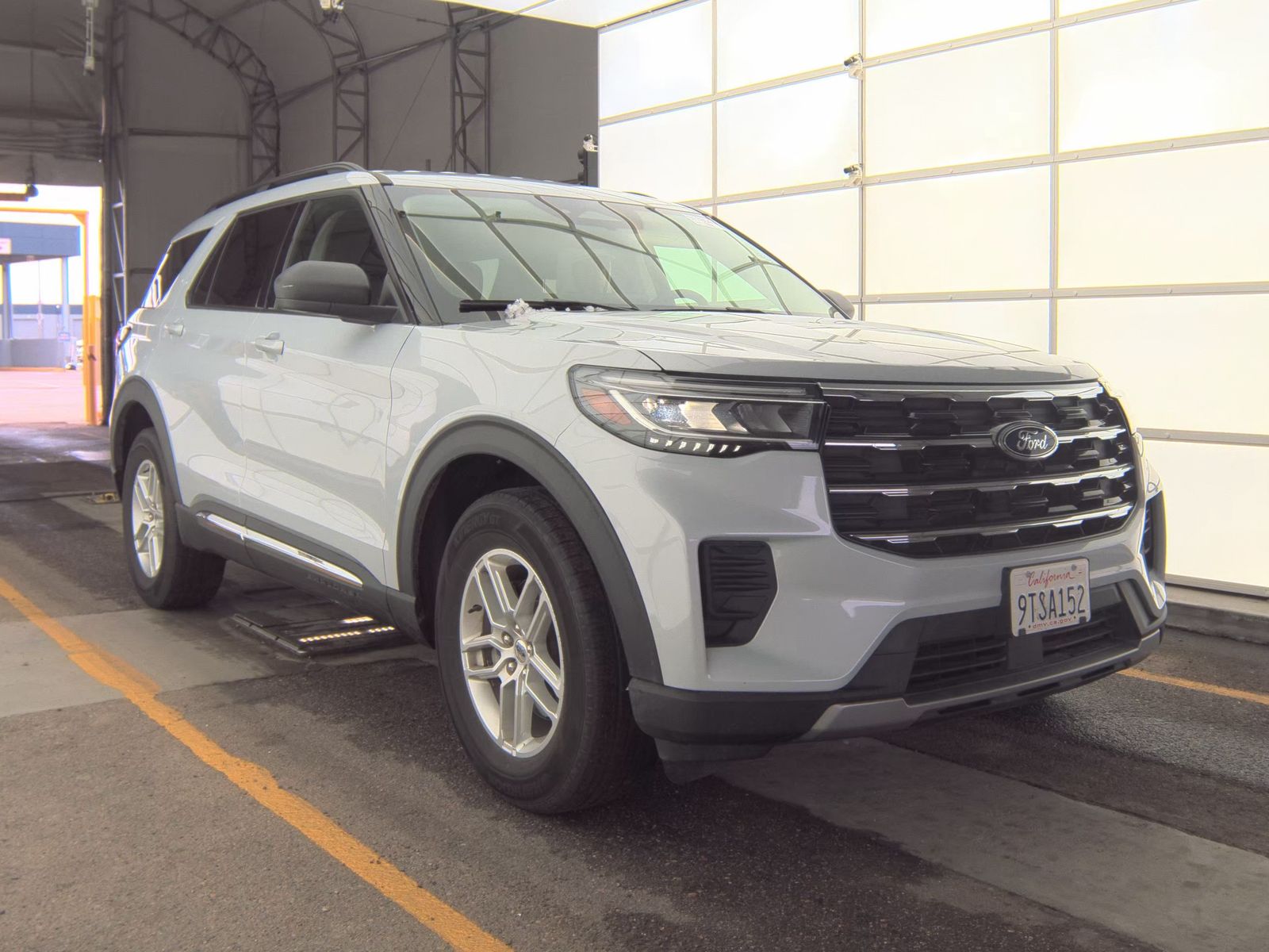 FORD EXPLORER - 5