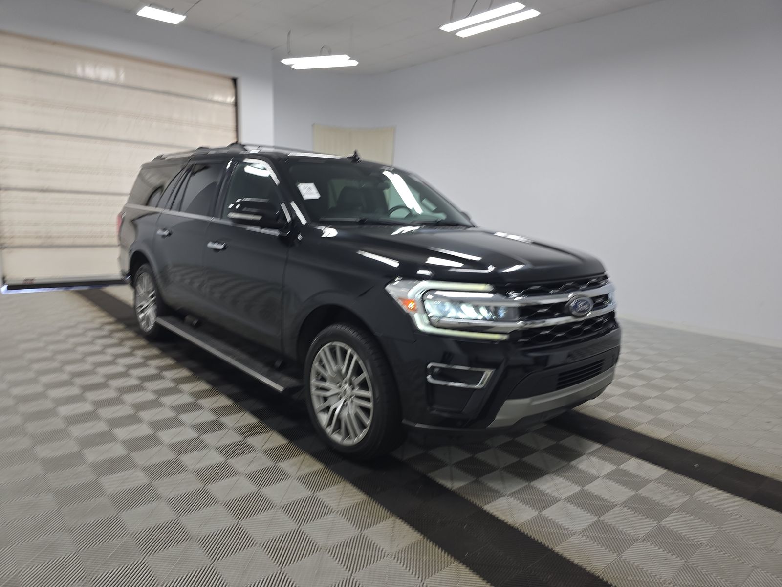 FORD EXPEDITION MAX - 4