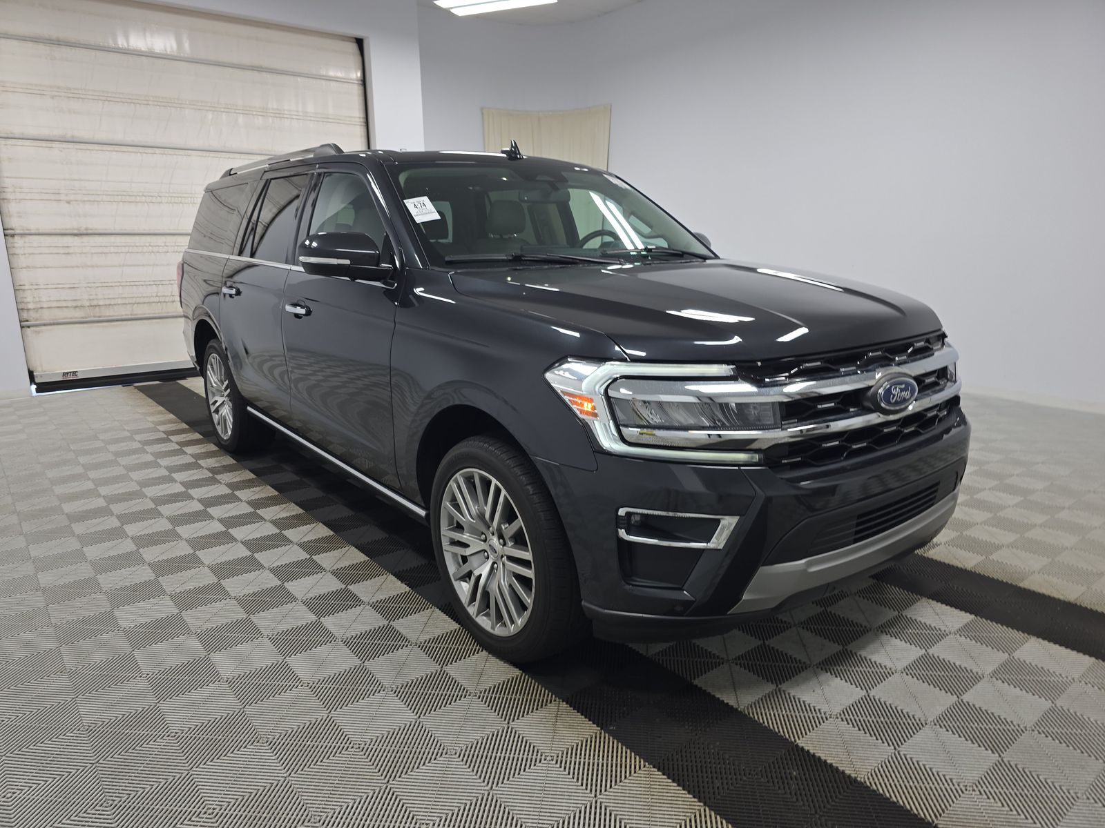 FORD EXPEDITION MAX - 4