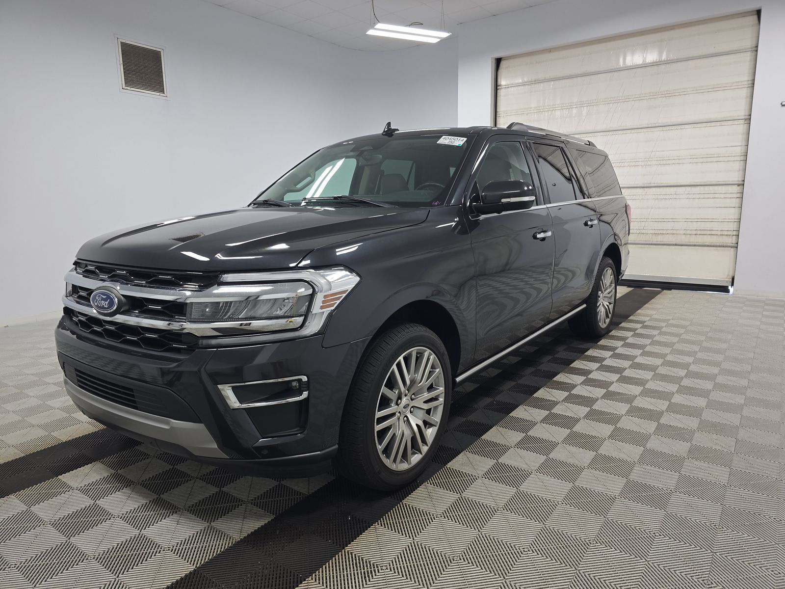 FORD EXPEDITION MAX - 1