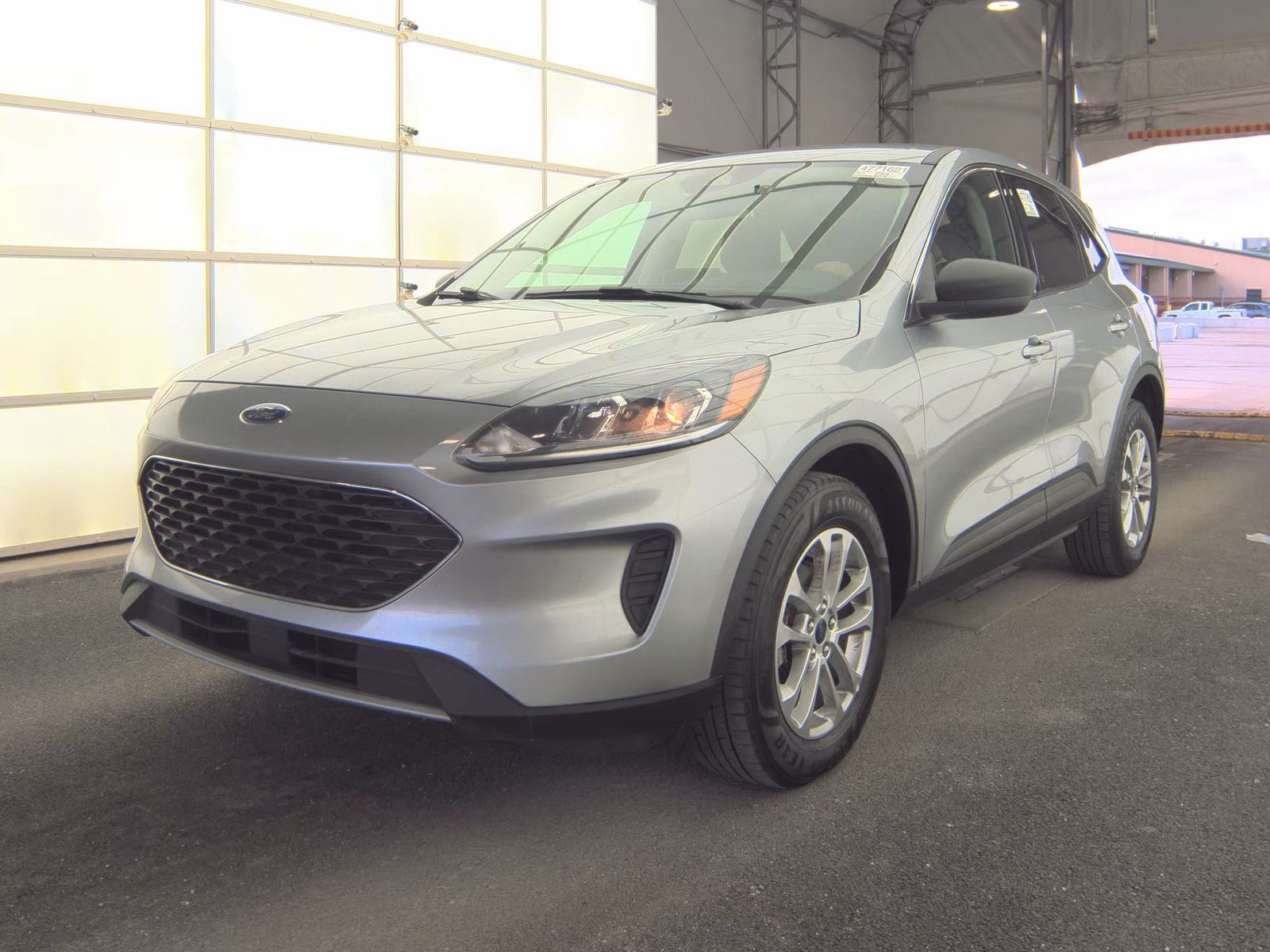 FORD ESCAPE - 1