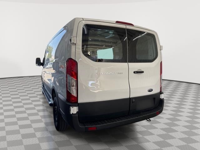 FORD TRANSIT 250 - 3